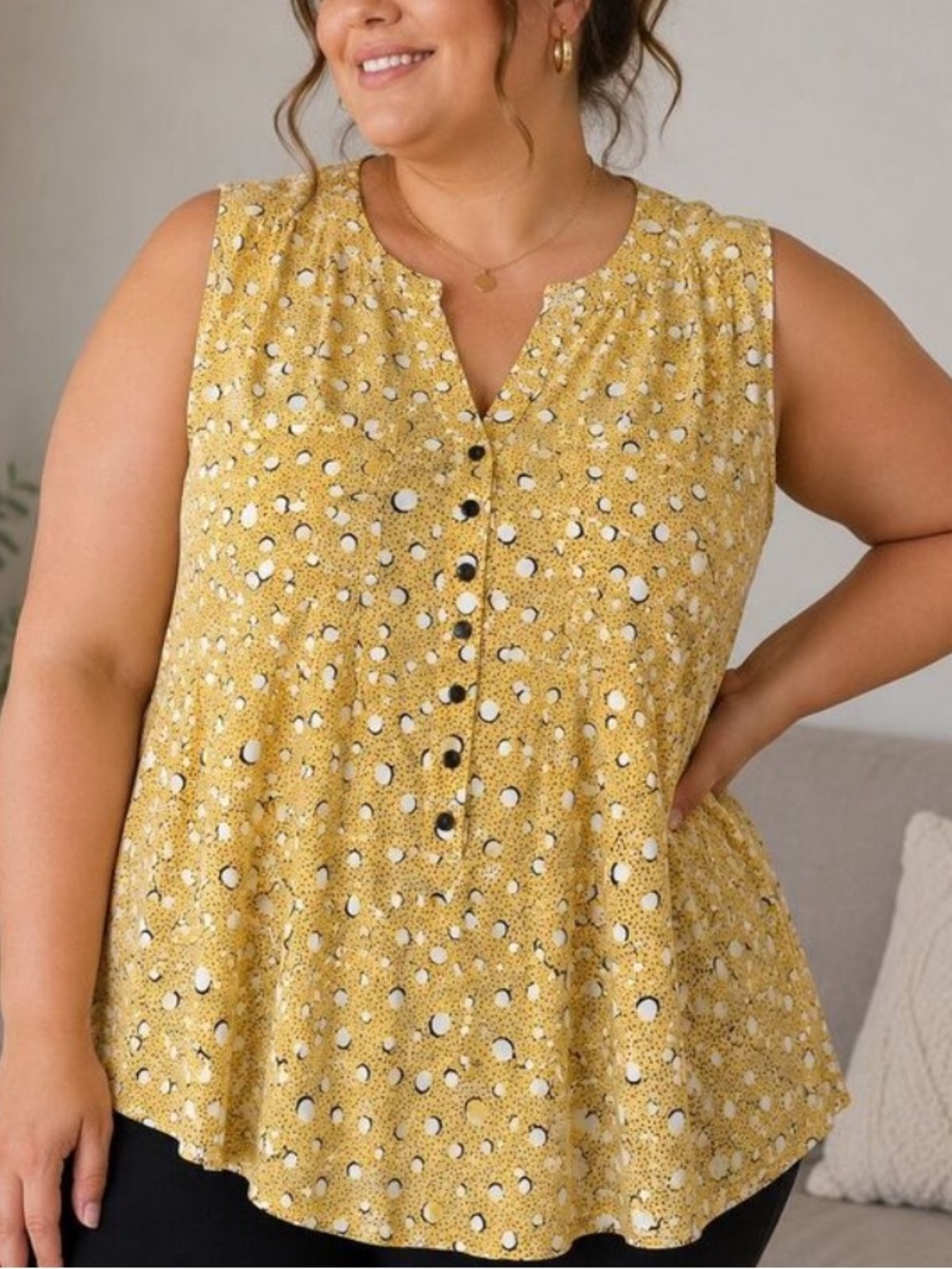 Ava & Grace Yellow Printed Sleeveless Button-Front Blouse